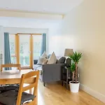 Guestready - Beautiful Duplex Near Botanic Gardens